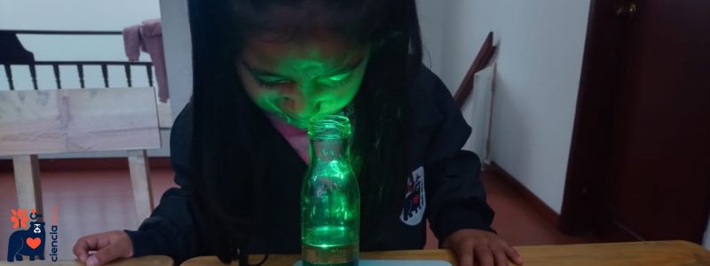 5 experimentos de ciencias para hacer en familia